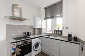 Beautiful Flat Close to City Centre